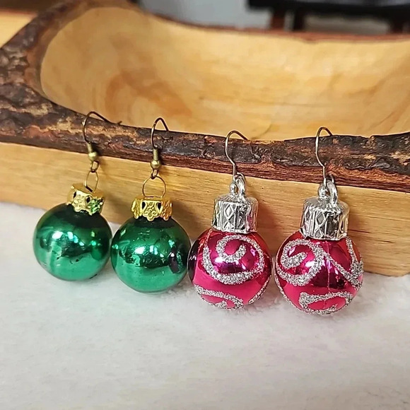 BULB EARRINGS - Picture 1 of 4